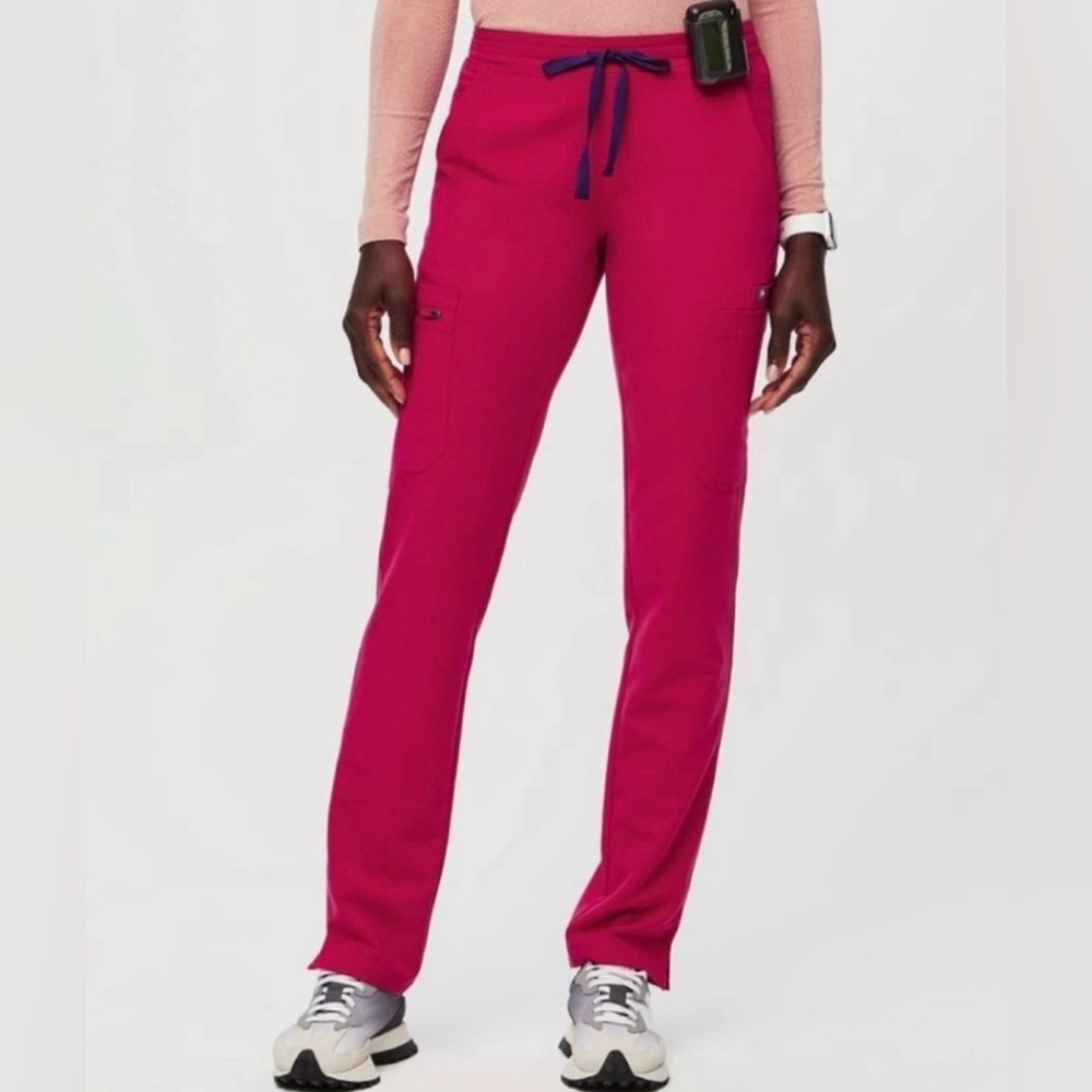 Figs Yola Skinny Scrub Pants Small Tall in Ultra Rose. NWT.